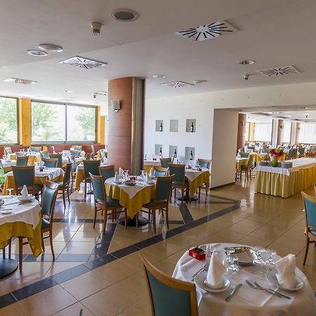 Hotel Atlas Alba Adriatica Luaran gambar