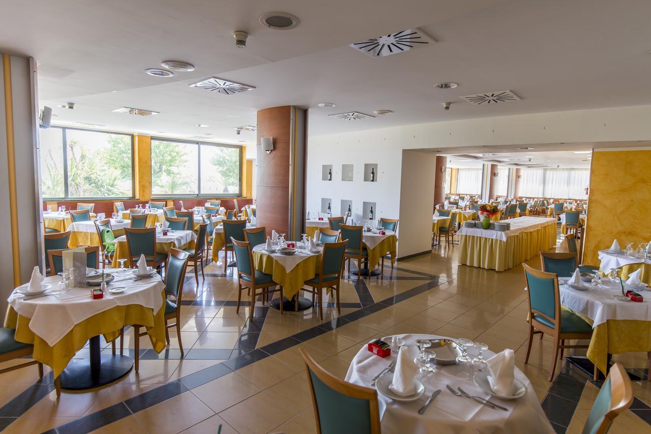 Hotel Atlas Alba Adriatica Luaran gambar