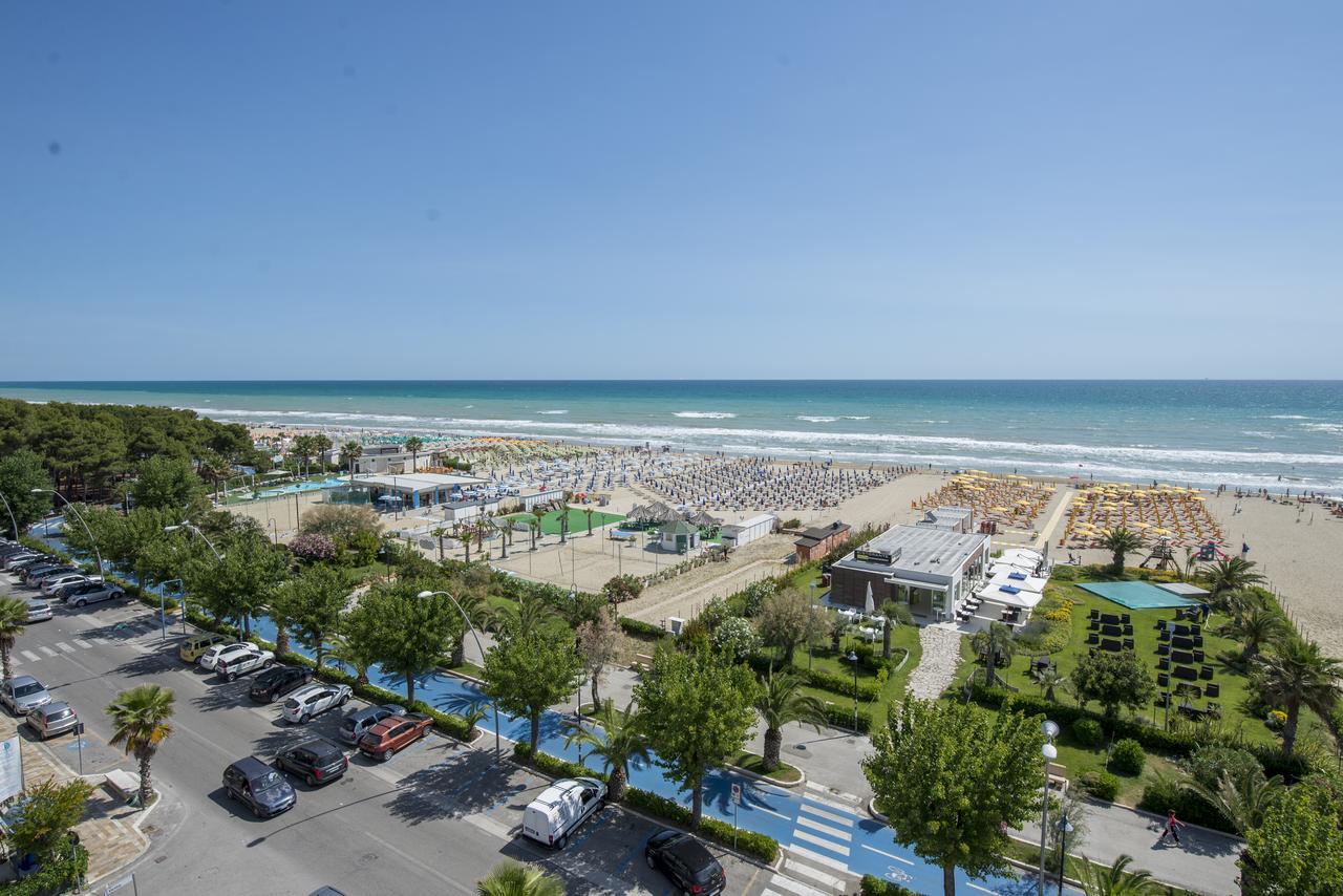 Hotel Atlas Alba Adriatica Luaran gambar