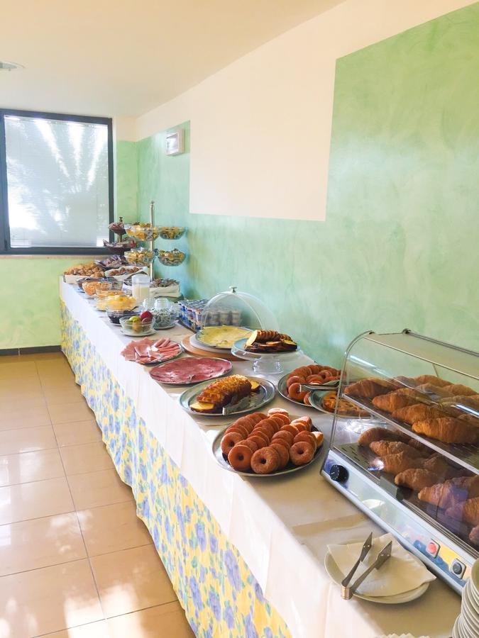 Hotel Atlas Alba Adriatica Luaran gambar